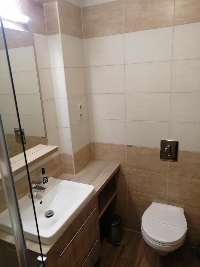 Zafírgyöngy Apartmanok Sárvár Exterior foto