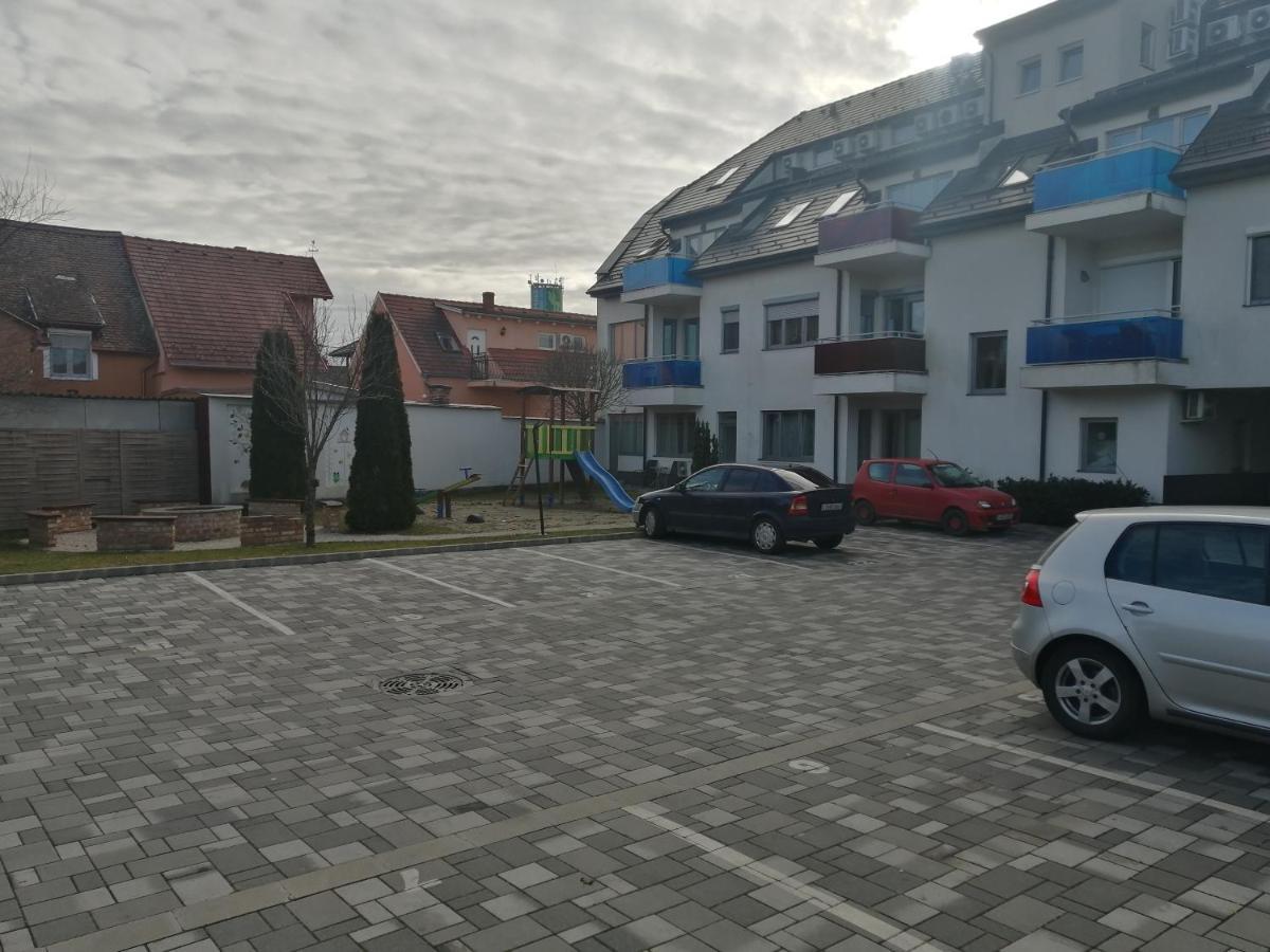 Zafírgyöngy Apartmanok Sárvár Exterior foto
