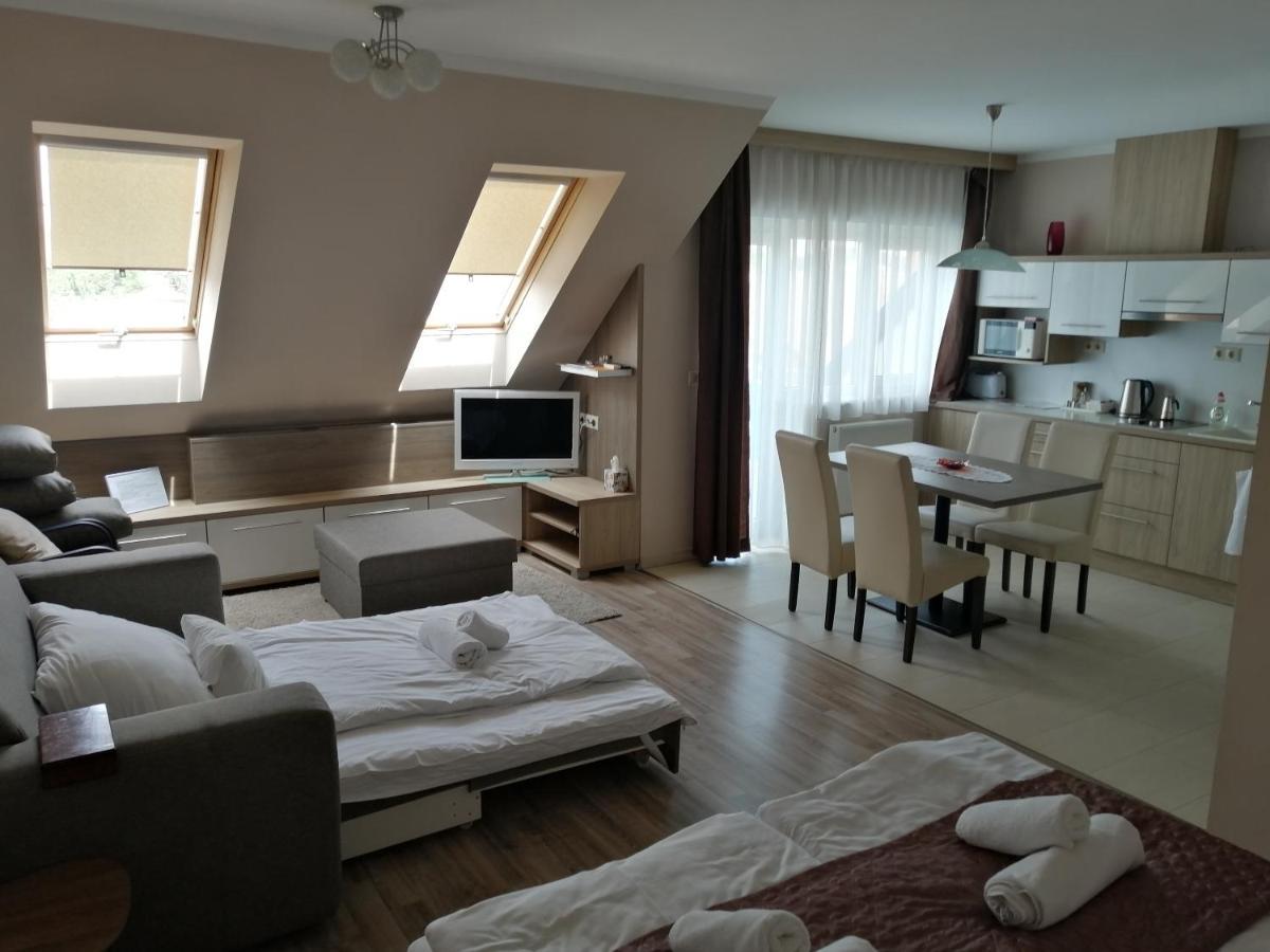 Zafírgyöngy Apartmanok Sárvár Exterior foto