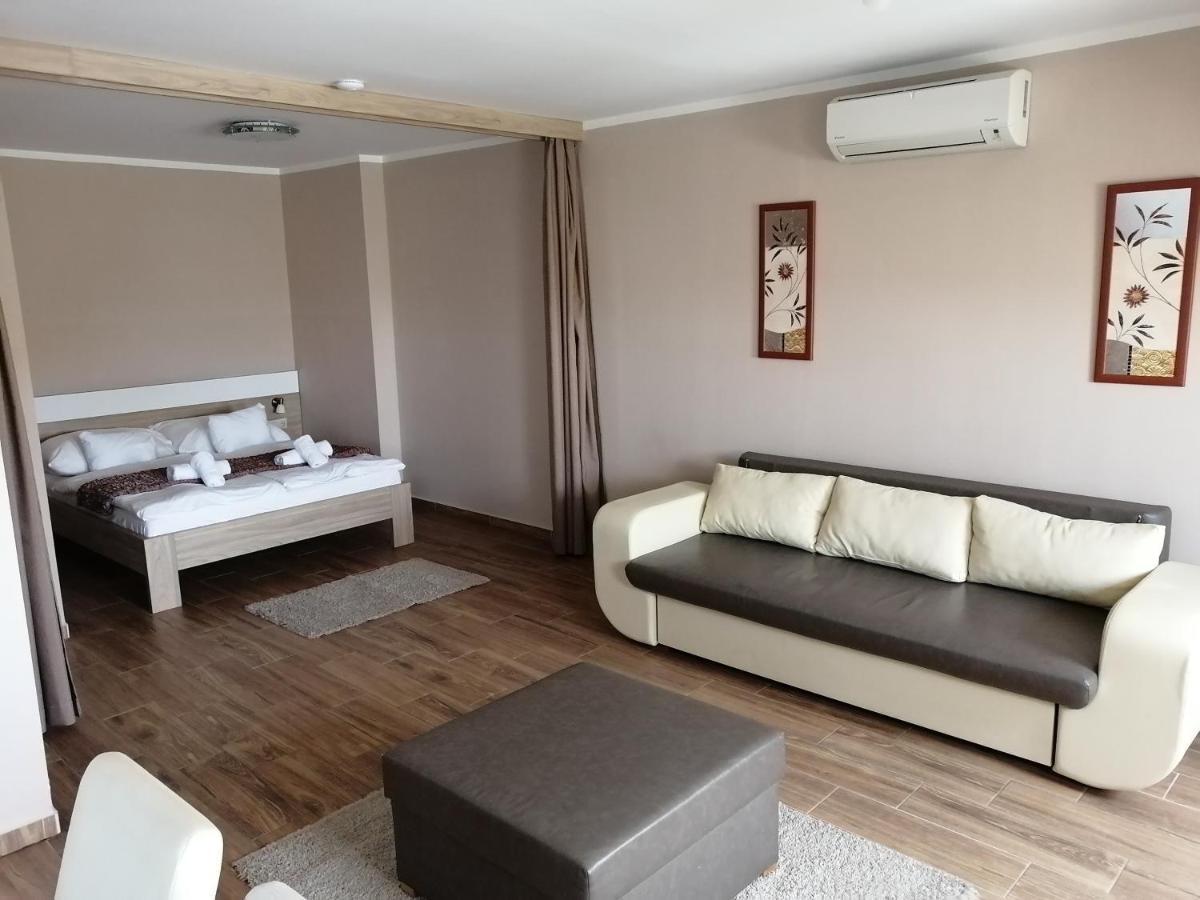 Zafírgyöngy Apartmanok Sárvár Exterior foto